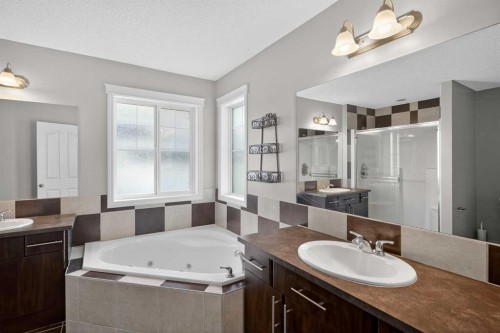 243 Silverado Plains Close Sw, Calgary, AB 