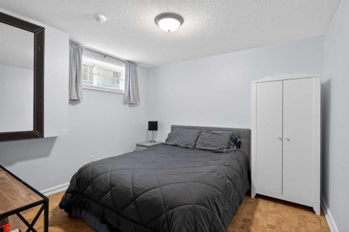33 Prestwick Rise Se, Calgary, AB 