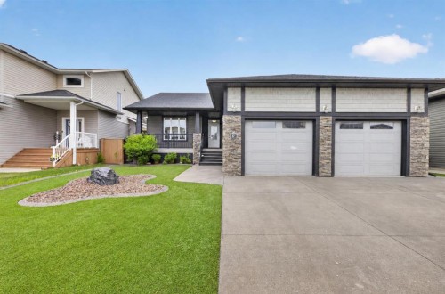 17 Viceroy Crescent  Olds, AB T4H 0C4