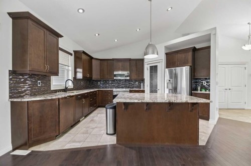 17 Viceroy Crescent, Olds, AB 