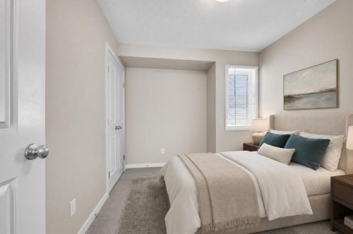 1607 2 Street Nw, Calgary, AB - Indoor Photo Showing Bedroom