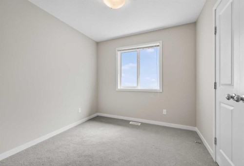 1607 2 Street Nw, Calgary, AB - Indoor Photo Showing Other Room