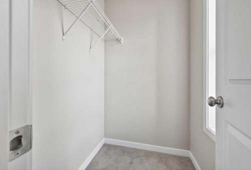 1607 2 Street Nw, Calgary, AB - Indoor