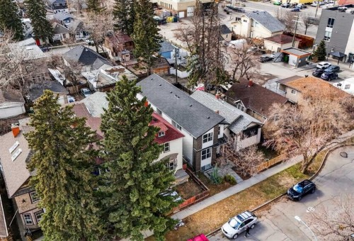1607 2 Street Nw, Calgary, AB - Outdoor