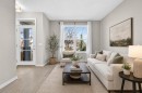 1607 2 Street Nw, Calgary, AB  - Indoor Photo Showing Living Room 