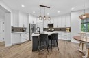 30 Douglasdale Point Se, Calgary, AB 