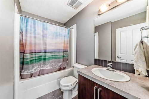 49 Aspen Hills Drive Sw, Calgary, AB - Indoor Photo Showing Bathroom