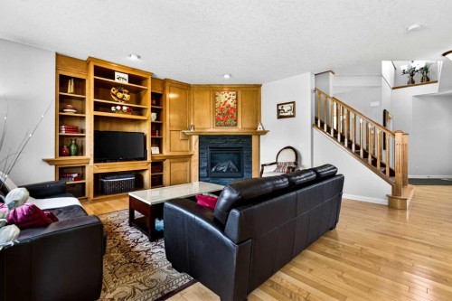 216 Everbrook Way Sw, Calgary, AB 