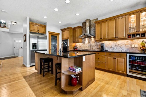 216 Everbrook Way Sw, Calgary, AB 