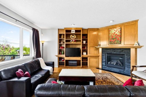 216 Everbrook Way Sw, Calgary, AB 