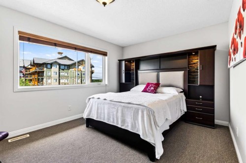 216 Everbrook Way Sw, Calgary, AB 