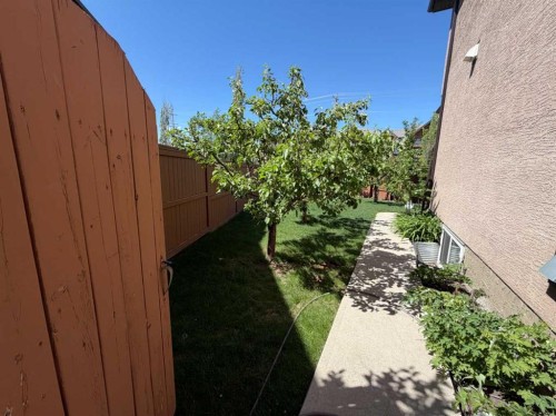 216 Everbrook Way Sw, Calgary, AB 