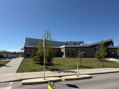 216 Everbrook Way Sw, Calgary, AB 