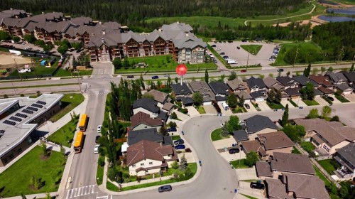 216 Everbrook Way Sw, Calgary, AB 