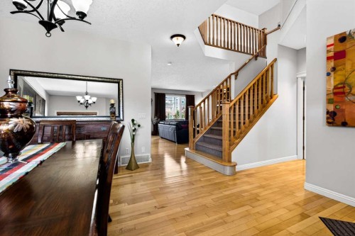 216 Everbrook Way Sw, Calgary, AB 