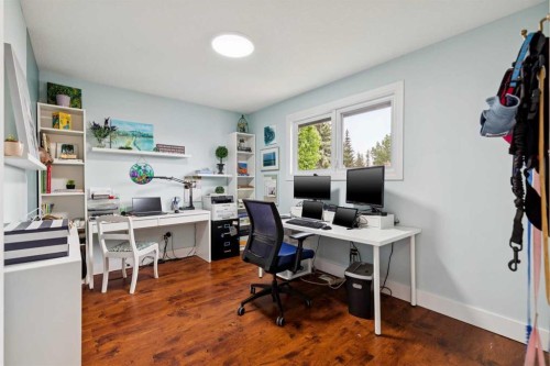 444 Bracewood Crescent Sw, Calgary, AB 