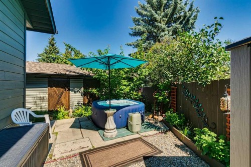 444 Bracewood Crescent Sw, Calgary, AB 