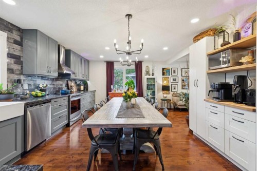444 Bracewood Crescent Sw, Calgary, AB 