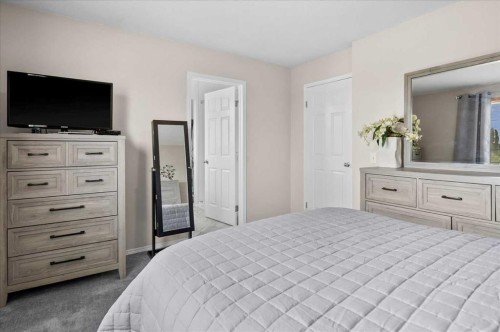 16006 Everstone Road Sw, Calgary, AB 