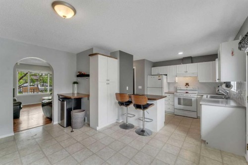 27-4 Stonegate Drive Nw, Airdrie, AB 