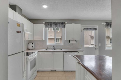 27-4 Stonegate Drive Nw, Airdrie, AB 