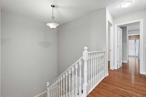378 Chaparral Ridge Circle Se, Calgary, AB - Indoor Photo Showing Other Room