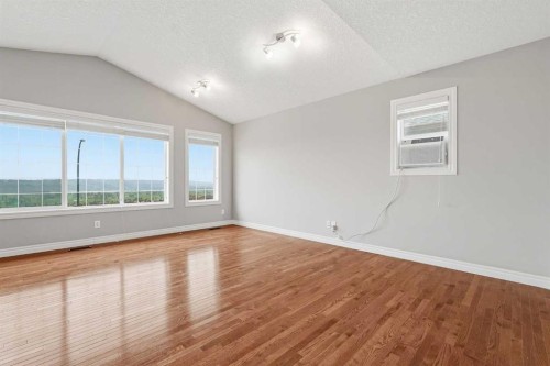 378 Chaparral Ridge Circle Se, Calgary, AB - Indoor Photo Showing Other Room