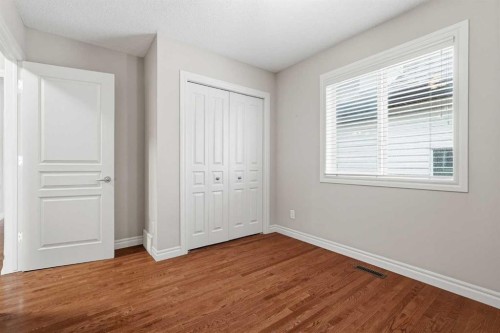 378 Chaparral Ridge Circle Se, Calgary, AB - Indoor Photo Showing Other Room
