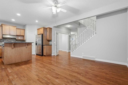 378 Chaparral Ridge Circle Se, Calgary, AB - Indoor Photo Showing Kitchen
