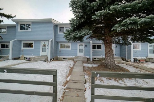 42-195 Manora Place NE Calgary, AB T2A 5J8