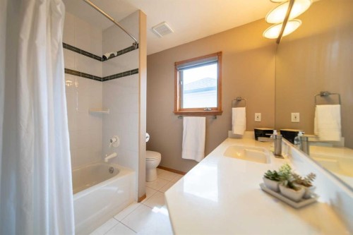 360 Hidden Ranch Circle Nw, Calgary, AB 