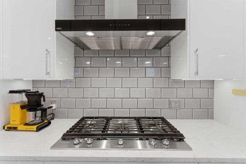438 13 Street Nw, Calgary, AB 