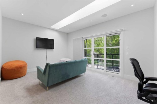 438 13 Street Nw, Calgary, AB 