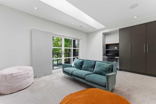 438 13 Street Nw, Calgary, AB 
