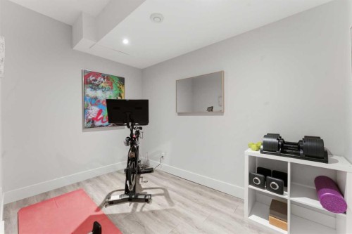 438 13 Street Nw, Calgary, AB 