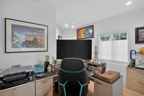 523 Scimitar Bay Nw, Calgary, AB - Indoor Photo Showing Office