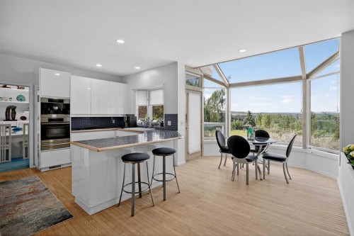 523 Scimitar Bay Nw, Calgary, AB - Indoor