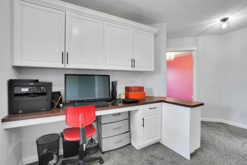 74 Cranleigh Green Se, Calgary, AB - Indoor