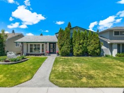 32 Lake Crimson Close SE Calgary, AB T2J 3K7