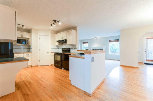 125 Bridlewood Court Sw, Calgary, AB 