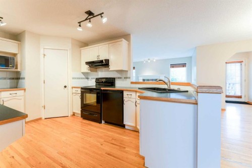 125 Bridlewood Court Sw, Calgary, AB 