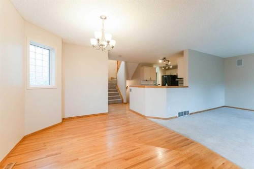 125 Bridlewood Court Sw, Calgary, AB 