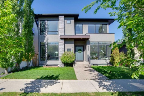423 7A Street Ne, Calgary, AB - Outdoor