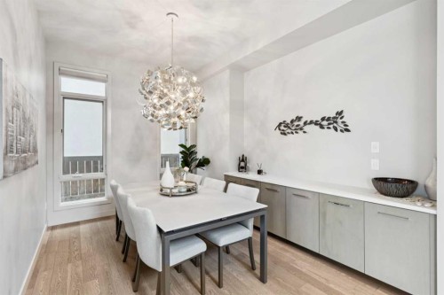 423 7A Street Ne, Calgary, AB - Indoor Photo Showing Dining Room