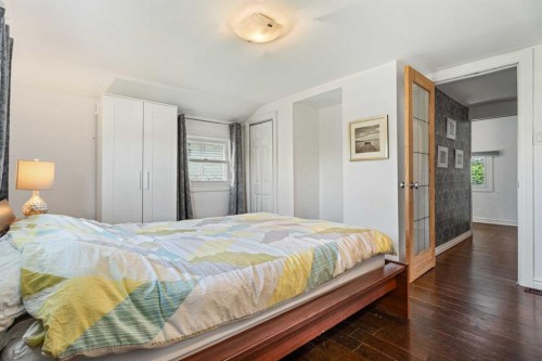 213 7A Street Ne, Calgary, AB 