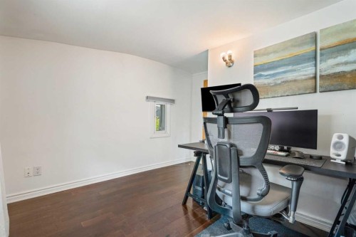 213 7A Street Ne, Calgary, AB 