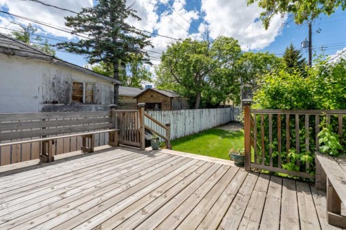 213 7A Street Ne, Calgary, AB 