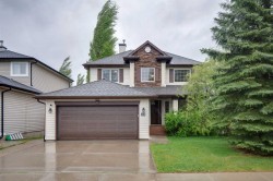 18 Tuscany Hills Crescent NW Calgary, AB T3L 1Z8