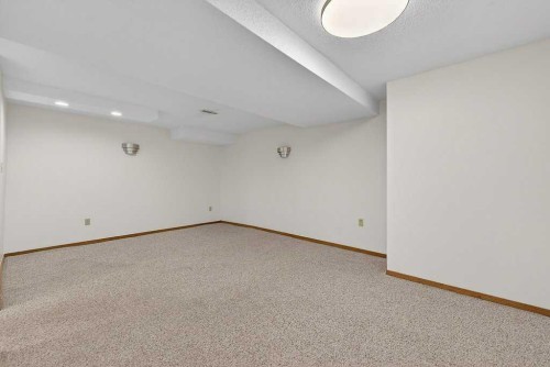 3304 Temple Way Ne, Calgary, AB 