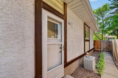 3304 Temple Way Ne, Calgary, AB 